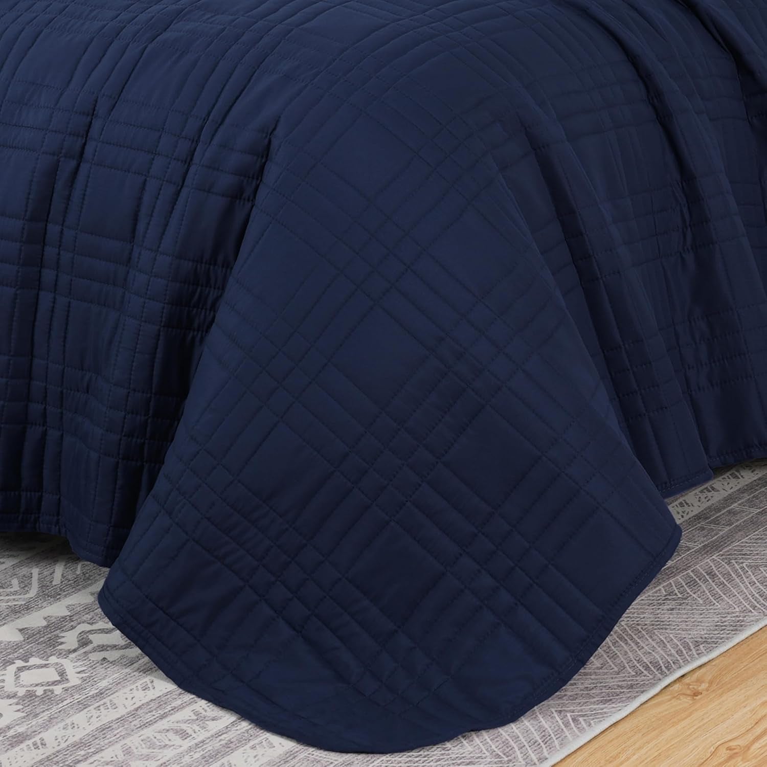 Kingston Queen Size Bedspread Set, 3-Piece Navy Oversized Quilted Microfiber Lightweight Bedspread Coverlet (100"X106") for All Seasons